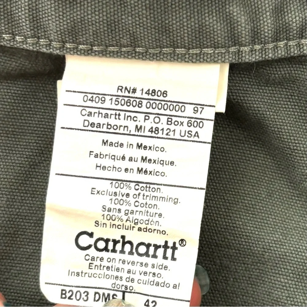 Vintage “90’s” Carhartt Men's Army Green Canvas Carpenter Knee Length Short (42)
